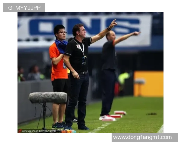 广州羽毛球队与南京羽毛球队赛后复盘分析比赛节奏与战术对比 广州羽毛球队与南京羽毛球队赛后复盘分析比赛节奏与战术对比