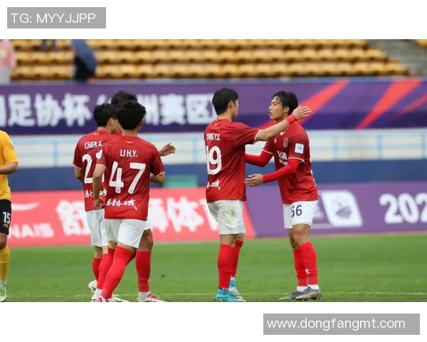 广州足球队在最新足球状态排行榜中荣登第4名展现强劲实力与潜力 广州足球队在最新足球状态排行榜中荣登第4名展现强劲实力与潜力