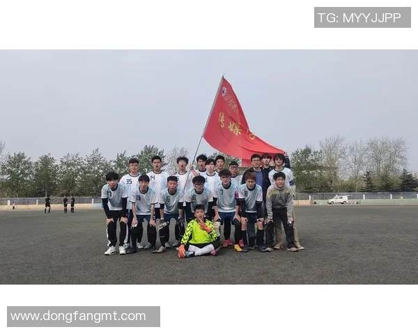 成都足球队荣登足球团队协作排行榜第一名展现卓越团队精神与实力 成都足球队荣登足球团队协作排行榜第一名展现卓越团队精神与实力